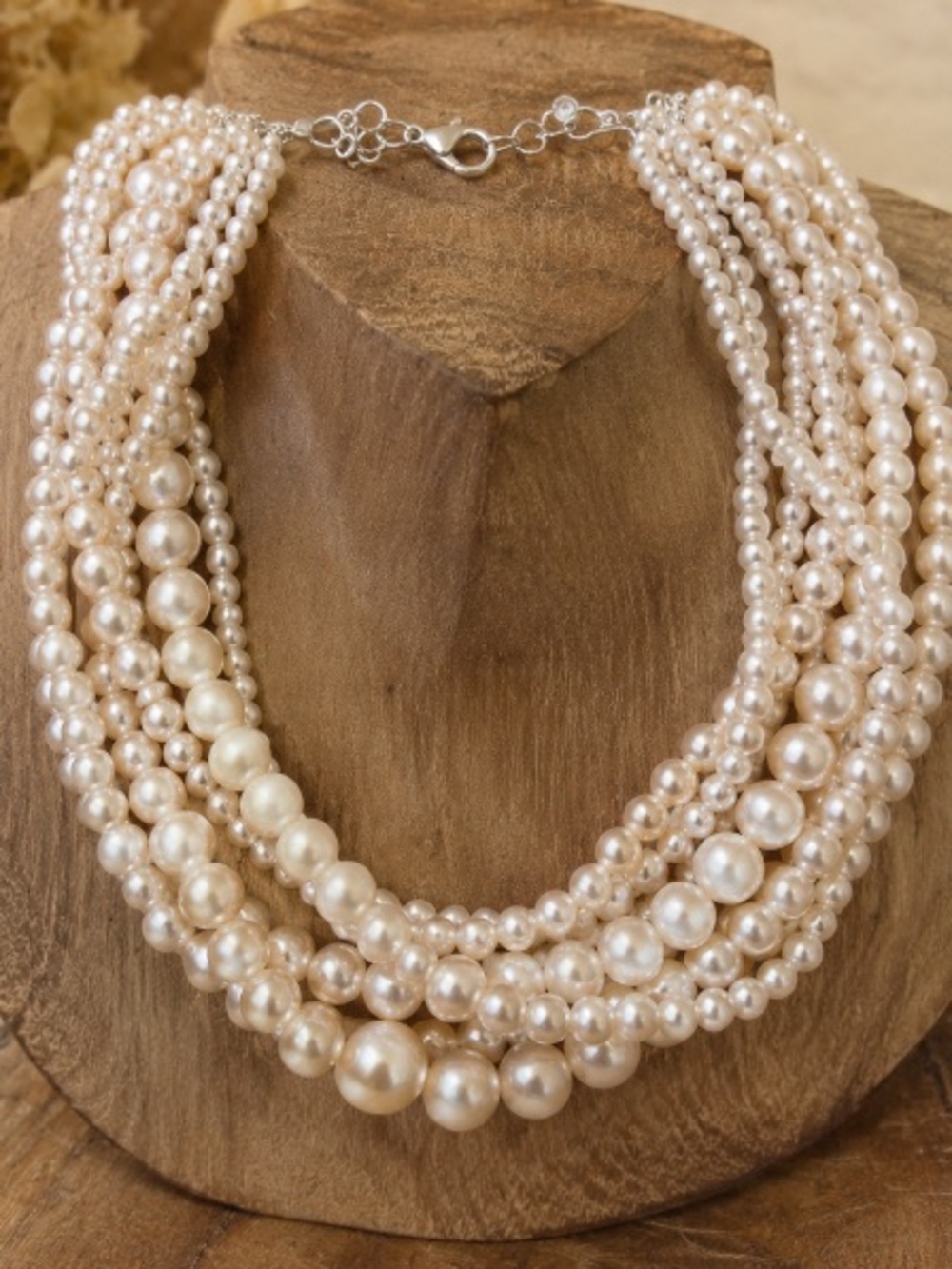 Elegant Vintage Style Multi-Strand Ivory Pearl Necklace